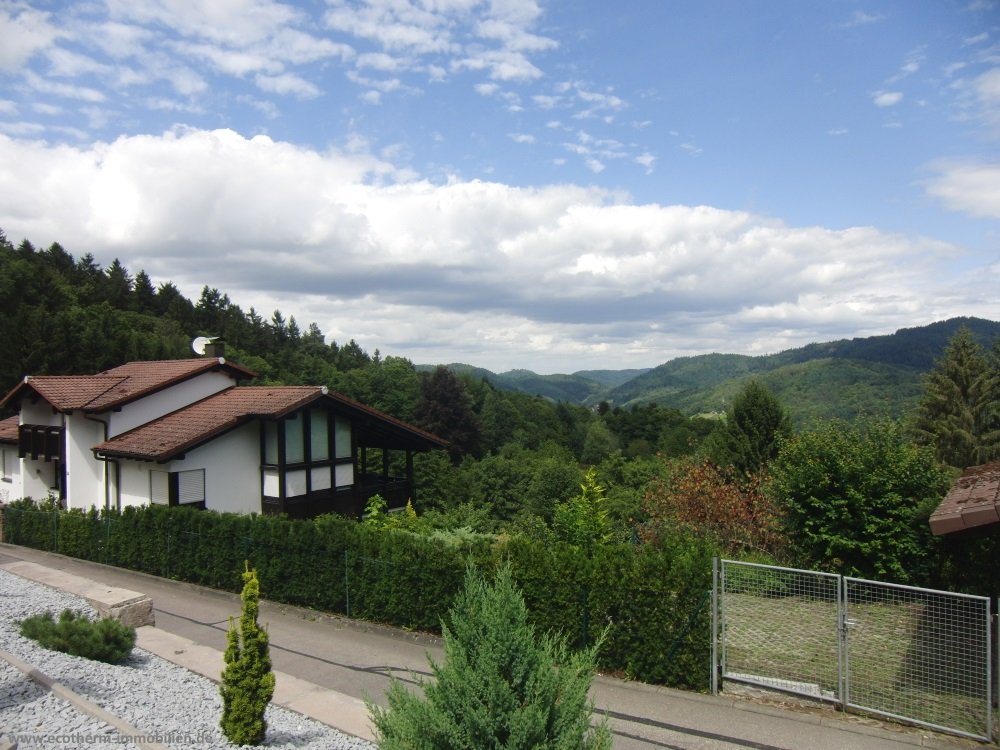 8-Familienhaus in Bühlertal (MFH, M &amp; S Wohnbau)