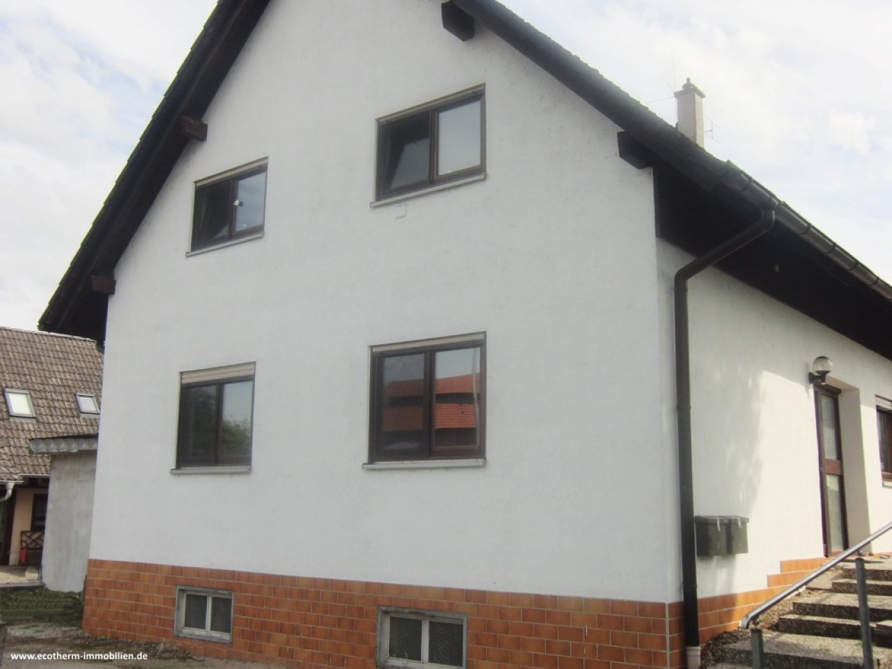 Attraktives EFHaus mit ELW in Rheinau (EFH, Pohlhaus) — Straßennansicht