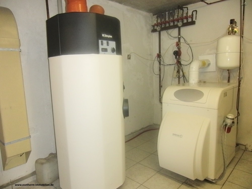 Attraktives EFHaus mit ELW in Rheinau (EFH, Pohlhaus) — Tageslicht Badezimmer, OG