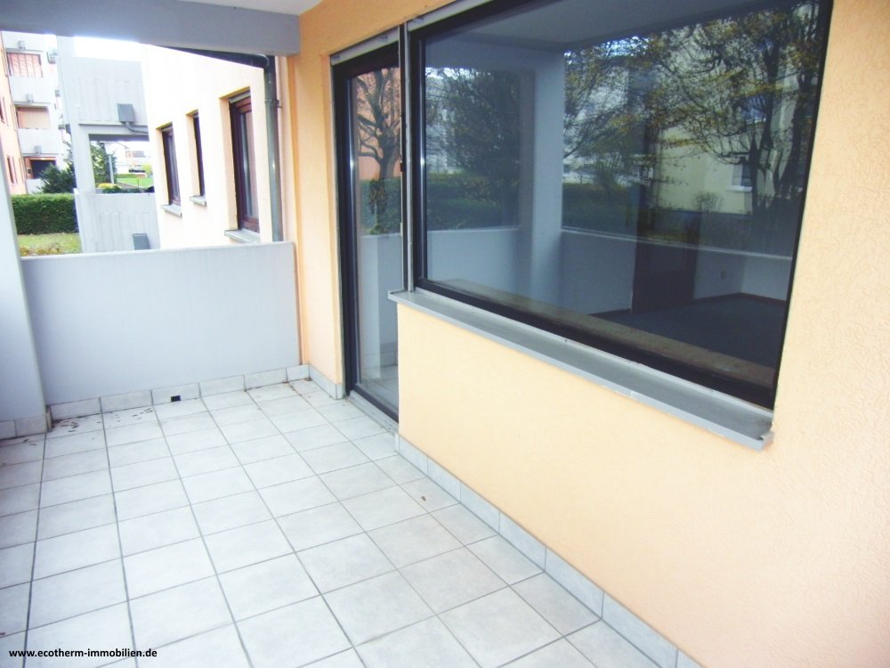 Großzügige 2 1/2-Zimmer-Wohnung in Bühl (ETW, Schray-Moser) — Balkon