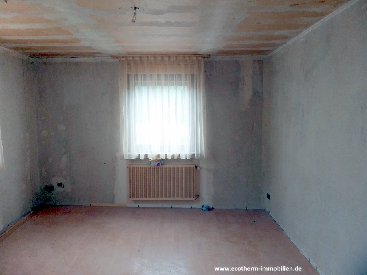 Ein- bis Zweifamilienhaus mit beeindruckend großem Grundstück in Bühl-Neusatz (EZFH, Ecotherm) — Zimmer, OG