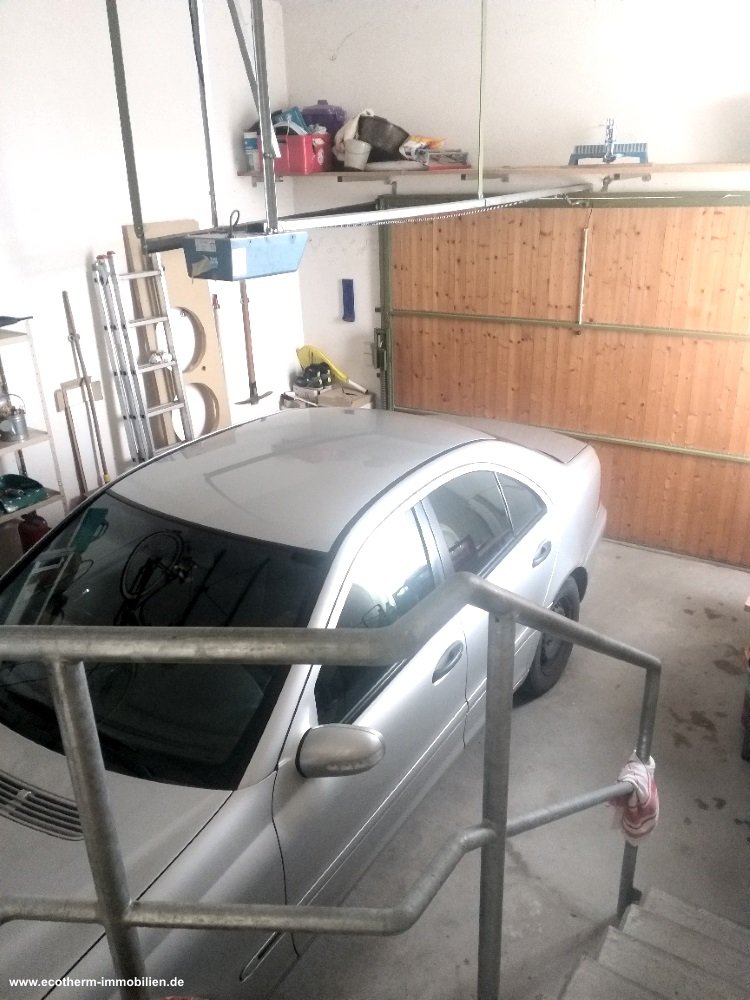 Großzügiges Einfamilienhaus im Neubaugebiet (EFH, Jakubczyk) — Garage