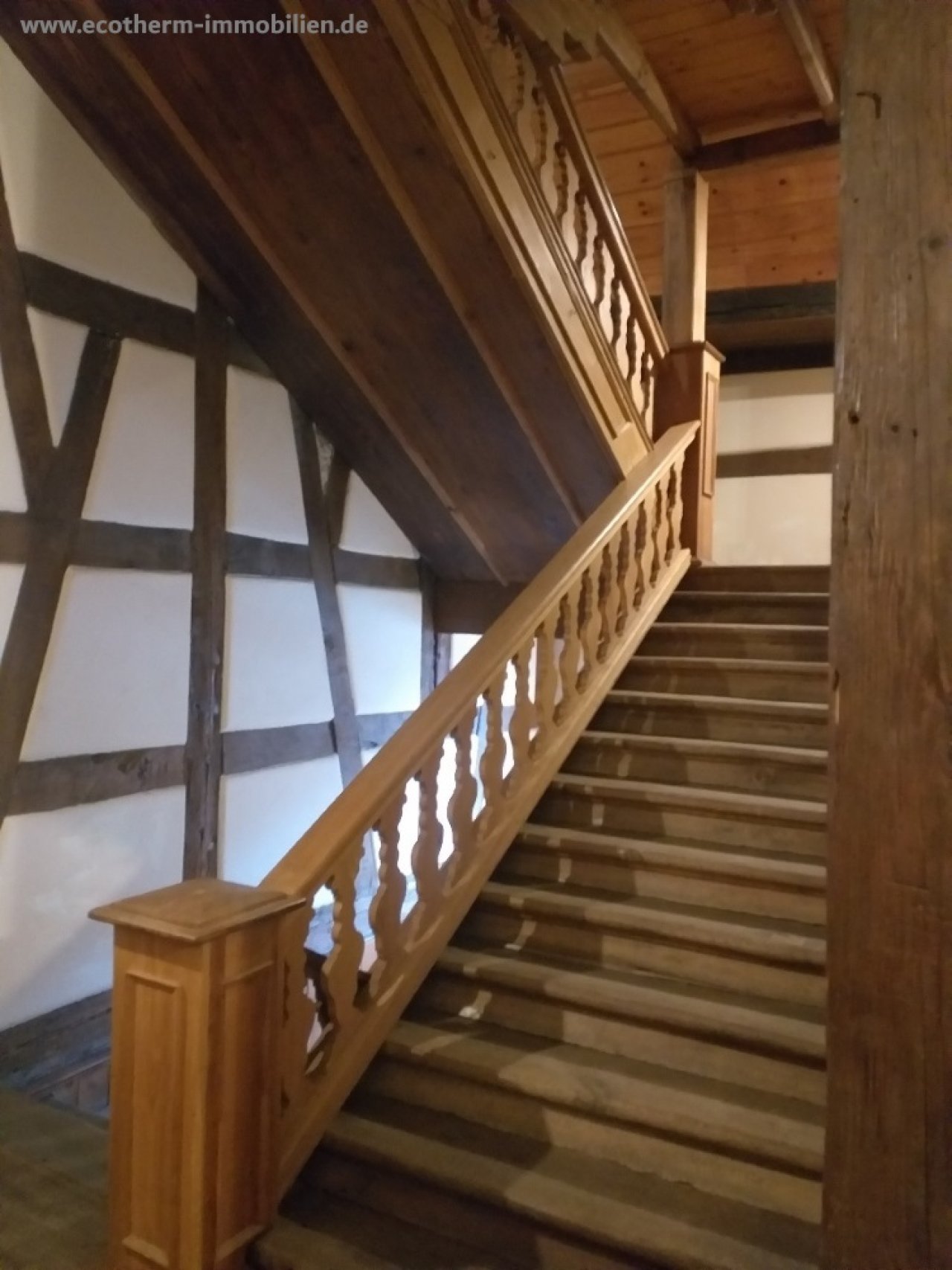 4-Zimmer-Wohnung in historischem Gebäude (ETW, Lorenz) — Treppenhaus