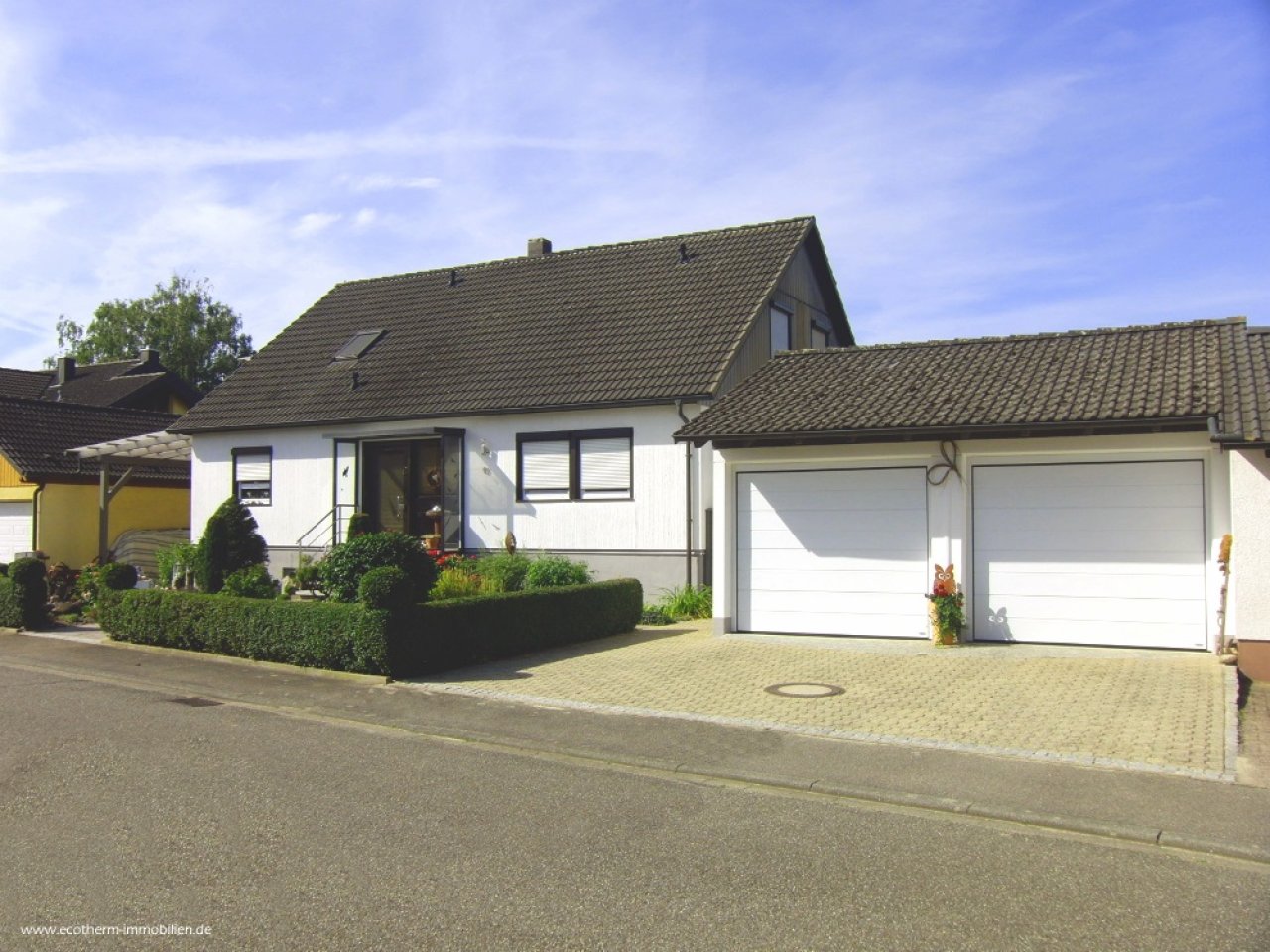 Attraktives Ein - Zweifamilienhaus in Lichtenau-Ulm (EZFH,Isekenmeier)
