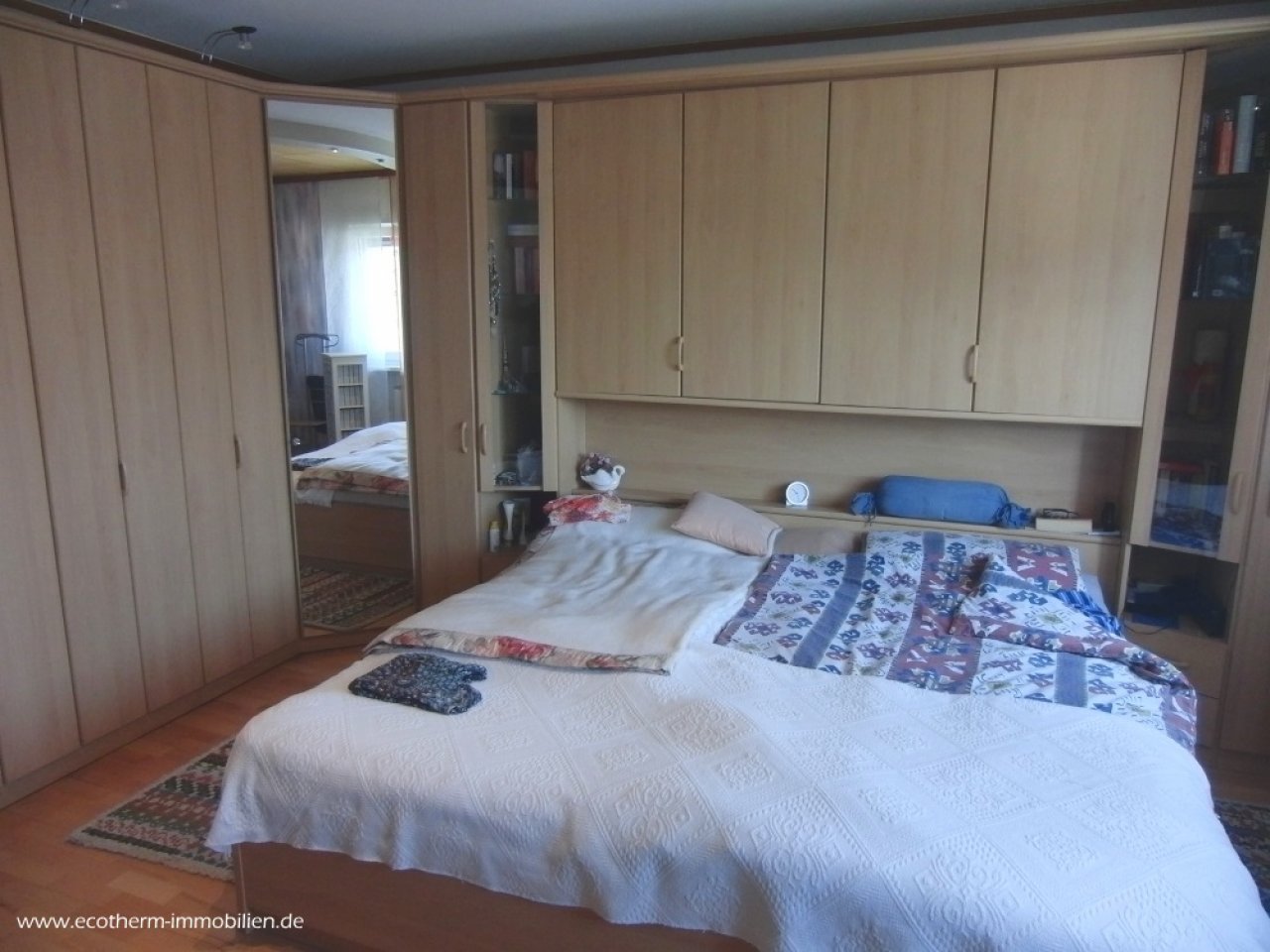 Attraktives Ein - Zweifamilienhaus in Lichtenau-Ulm (EZFH,Isekenmeier) — Elternschlafzimmer, EG