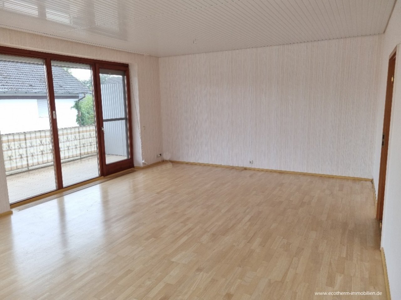 Elegante 2-Zimmer-Wohnung in ruhiger Wohnlage, Willstätt, OT (ETW, Herr)