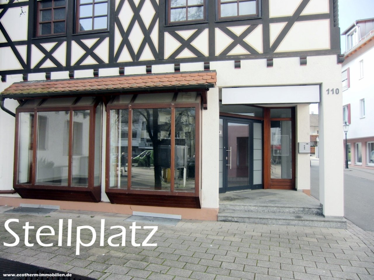 Große Gewerbefläche im Zentrum von Kappelrodeck (Ladenlokal, Lamm)