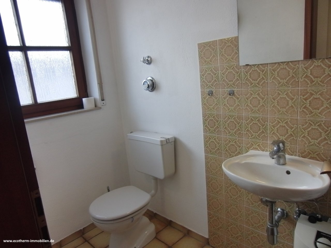 Große Gewerbefläche im Zentrum von Kappelrodeck (Ladenlokal, Lamm)